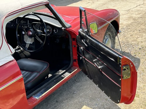 1963 MGB Roadster In vendita (immagine 51 di 280)
