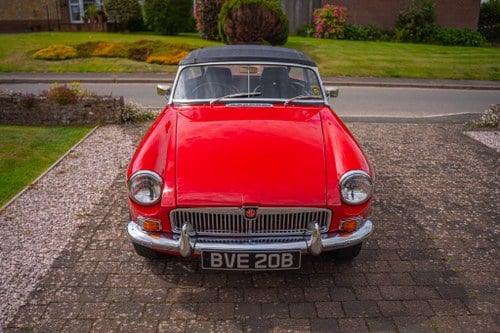 1964 MGB Roadster Te koop (foto 12 van 144)