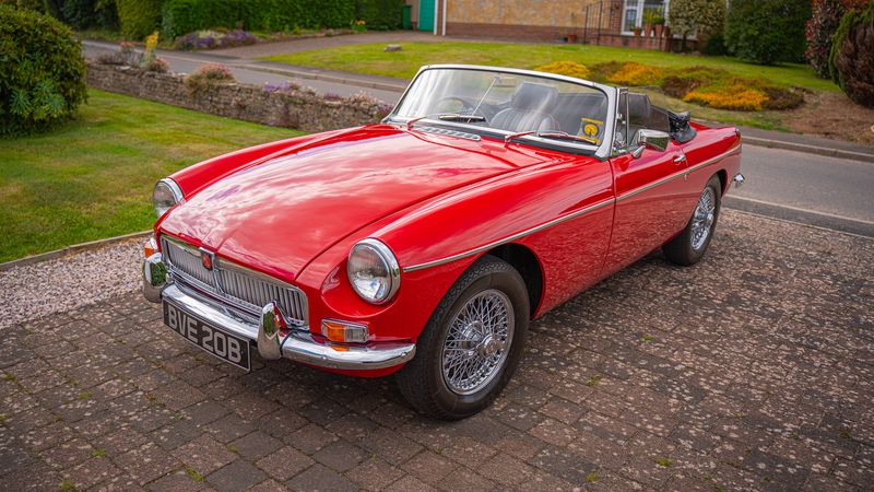 1964 MGB Roadster For Sale (picture 1 of 145)