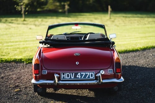 1966 MG MGB Roadster In vendita (immagine 13 di 93)