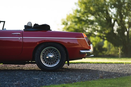 1966 MG MGB Roadster In vendita (immagine 17 di 93)