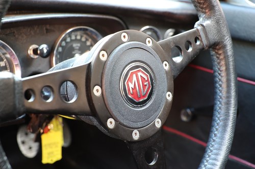 1971 MG MGB GT Rally-Prepared Car In vendita (immagine 41 di 321)