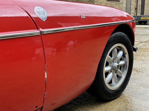 1971 MG MGB GT Rally-Prepared Car In vendita (immagine 198 di 321)