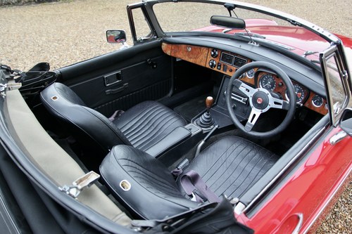 1972 MGB Roadster In vendita (immagine 37 di 116)