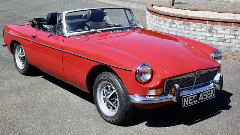 1972 MGB Roadster For Sale (picture 1 of 71)