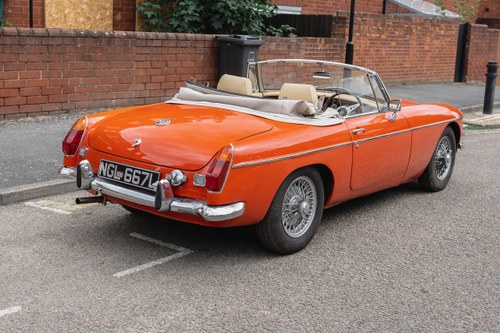 1973 MGB Roadster In vendita (immagine 9 di 117)