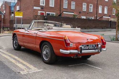 1973 MGB Roadster In vendita (immagine 8 di 117)
