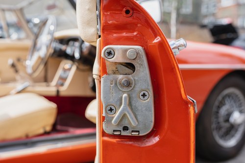 1973 MGB Roadster In vendita (immagine 55 di 117)