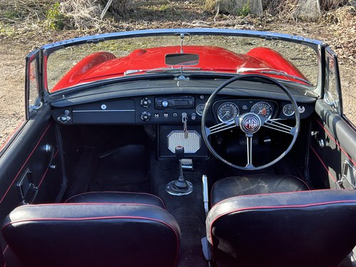 1968 MG MGC Roadster Te koop (foto 69 van 216)