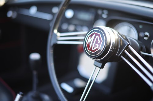 1968 MG MGC Roadster Te koop (foto 42 van 216)