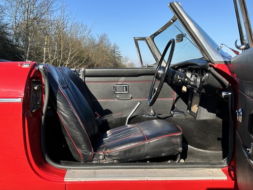 1968 MG MGC Roadster Te koop (foto 46 van 216)