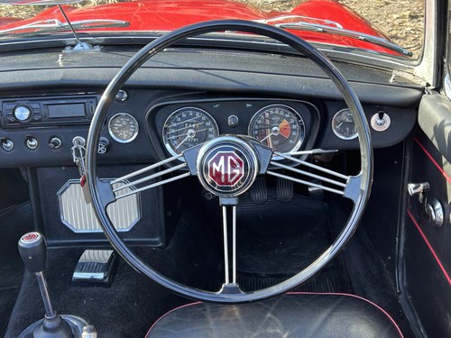 1968 MG MGC Roadster Te koop (foto 67 van 216)