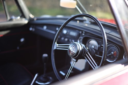 1968 MG MGC Roadster Te koop (foto 34 van 216)