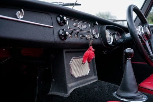 1969 MGC Roadster Te koop (foto 37 van 215)