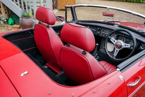 1969 MGC Roadster Te koop (foto 68 van 215)