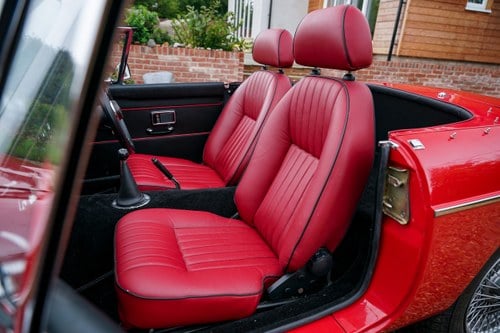 1969 MGC Roadster Te koop (foto 66 van 215)