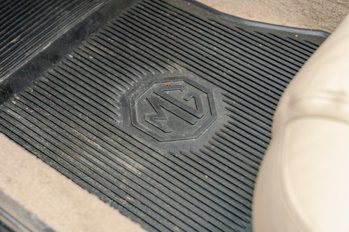 1995 MG RV8 à vendre (picture 80 of 174)