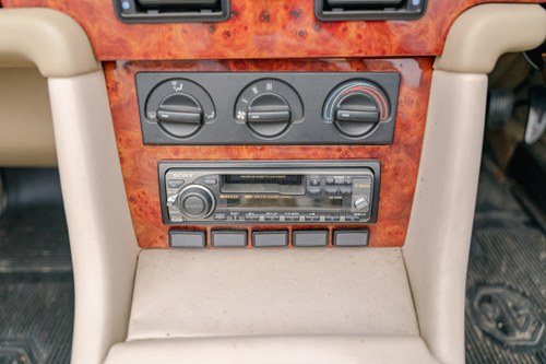 1995 MG RV8 à vendre (picture 71 of 174)