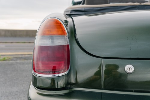 1995 MG RV8 à vendre (picture 116 of 174)