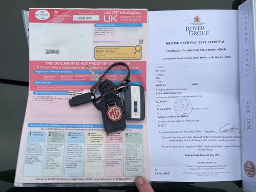 1995 MG RV8 à vendre (picture 174 of 174)