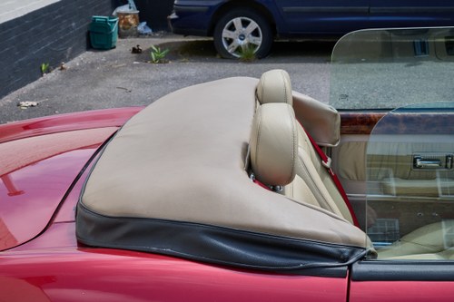 1996 MG Rv8 V8 Auto zum Verkauf (Bild 119 von 181)