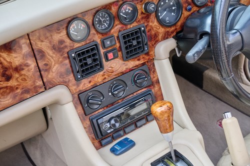 1996 MG Rv8 V8 Auto zum Verkauf (Bild 47 von 181)