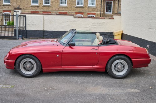 1996 MG Rv8 V8 Auto zum Verkauf (Bild 13 von 181)