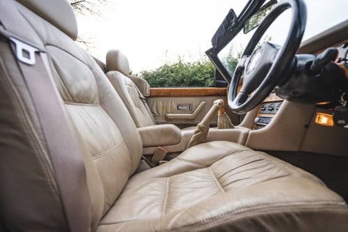 1994 MG RV8 In vendita (immagine 23 di 133)