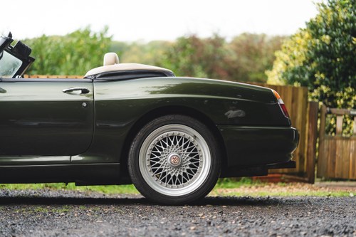 1994 MG RV8 In vendita (immagine 81 di 133)