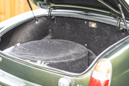 1994 MG RV8 In vendita (immagine 54 di 133)