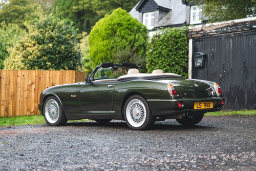 1994 MG RV8 In vendita (immagine 4 di 133)