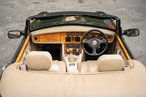 1995 MG RV8 Te koop (foto 39 van 203)