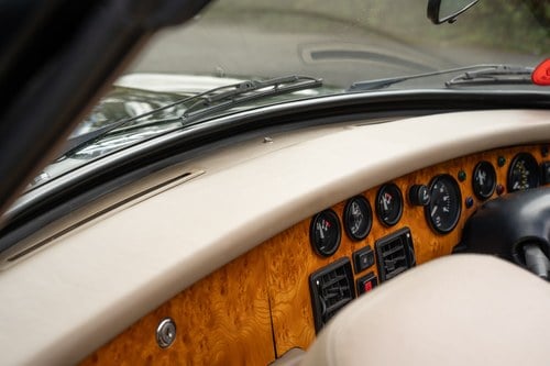 1995 MG RV8 Te koop (foto 48 van 203)