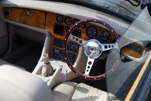 1995 MG RV8 En venta (imagen 36 de 148)