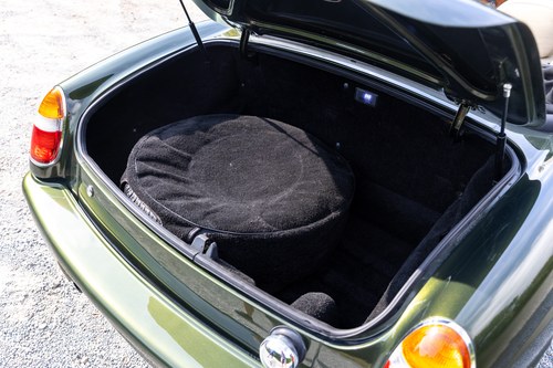 1995 MG RV8 En venta (imagen 45 de 148)