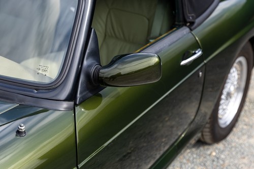 1995 MG RV8 En venta (imagen 76 de 148)