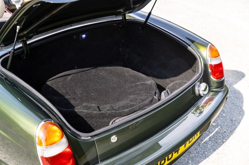 1995 MG RV8 En venta (imagen 48 de 148)