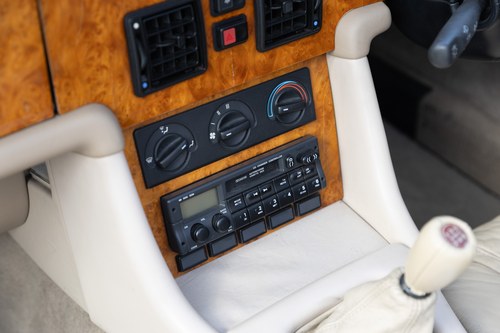 1995 MG RV8 En venta (imagen 34 de 148)