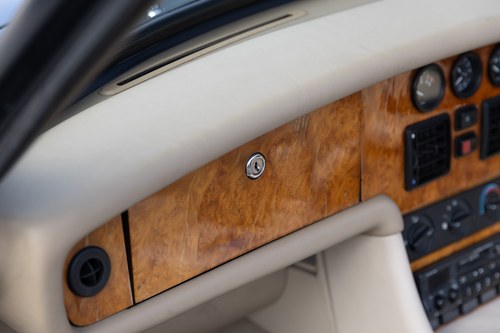 1995 MG RV8 En venta (imagen 33 de 148)