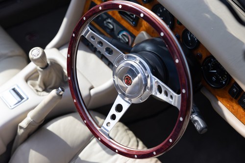 1995 MG RV8 En venta (imagen 39 de 148)