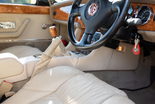 1996 MG RV8 à vendre (picture 56 of 239)