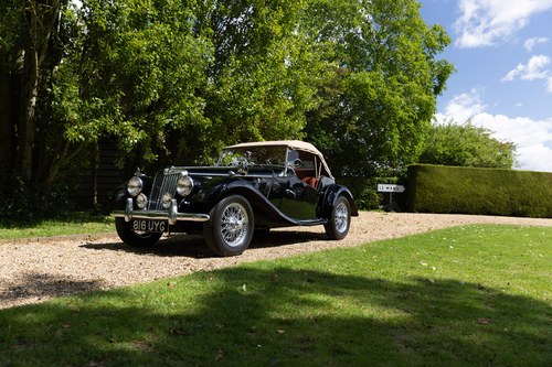 1955 MG TF 1500 zum Verkauf (Bild 42 von 239)