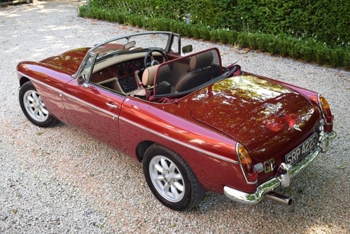 1969 MGB V8 Roadster In vendita (immagine 8 di 153)