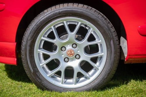 2001 MG ZR Te koop (foto 24 van 206)