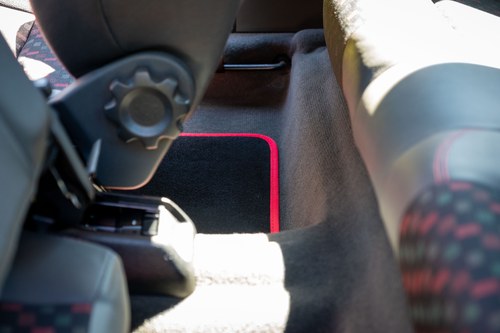 2001 MG ZR Te koop (foto 47 van 206)