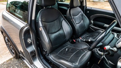 2004 Mini Cooper S John Cooper Works For Sale (picture 38 of 147)