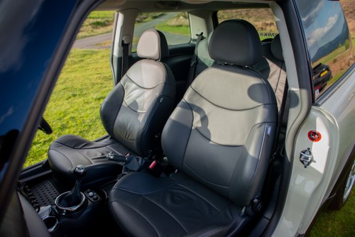 2005 Mini Cooper S JCW (John Cooper Works) zum Verkauf (Bild 37 von 110)