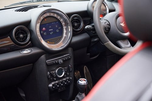2010 MINI John Cooper Works Cabriolet For Sale (picture 33 of 94)