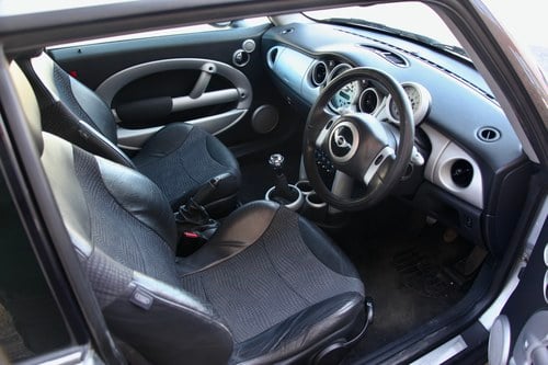 NO RESERVE - 2003 Mini ONE In vendita (immagine 22 di 115)