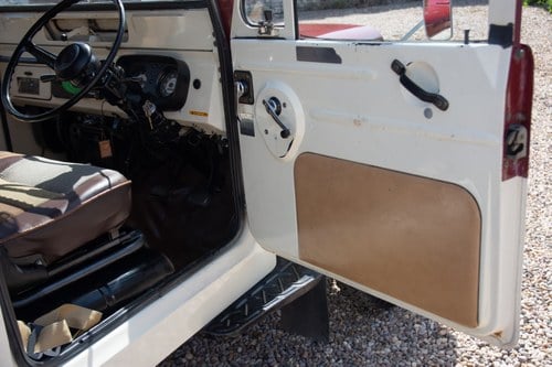 1981 Mitsubishi Jeep J24 zum Verkauf (Bild 44 von 166)